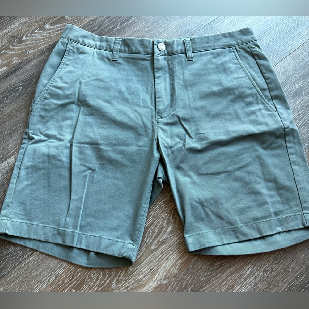 Bonobos Green Shorts Size 33